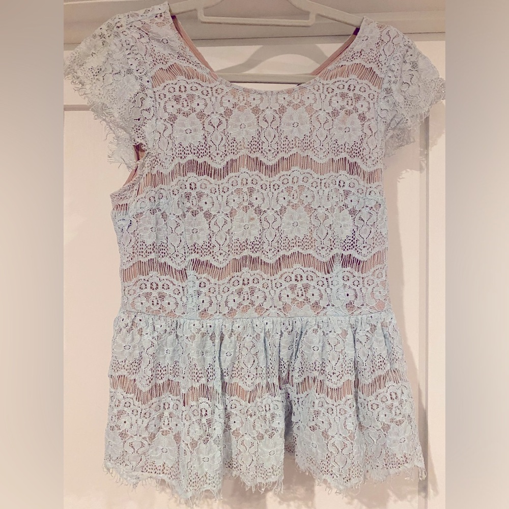 Maeve | Anthropologie | Womens Sz M Lace Overlay Katrine Peplum Top